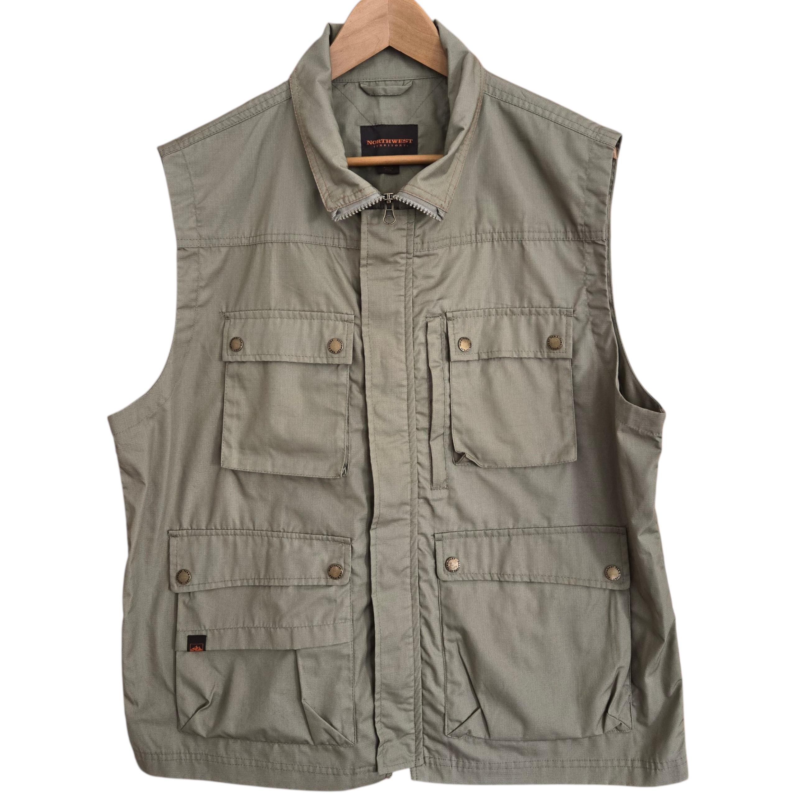 Northwest Territory Hunting Fishing Vest Mens Size M Olive Snap Pockets Full Zip